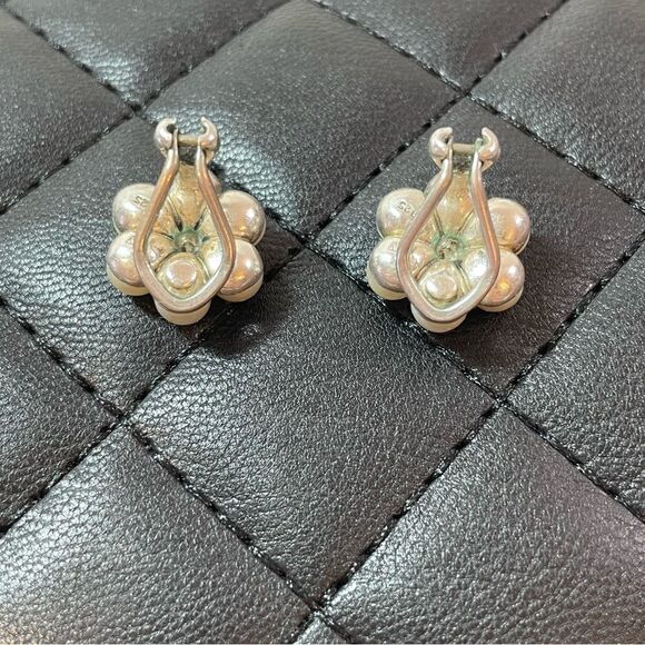 Antique sterling silver Pearl marcasite clip earrings in beautiful condition - Picture 4 of 6